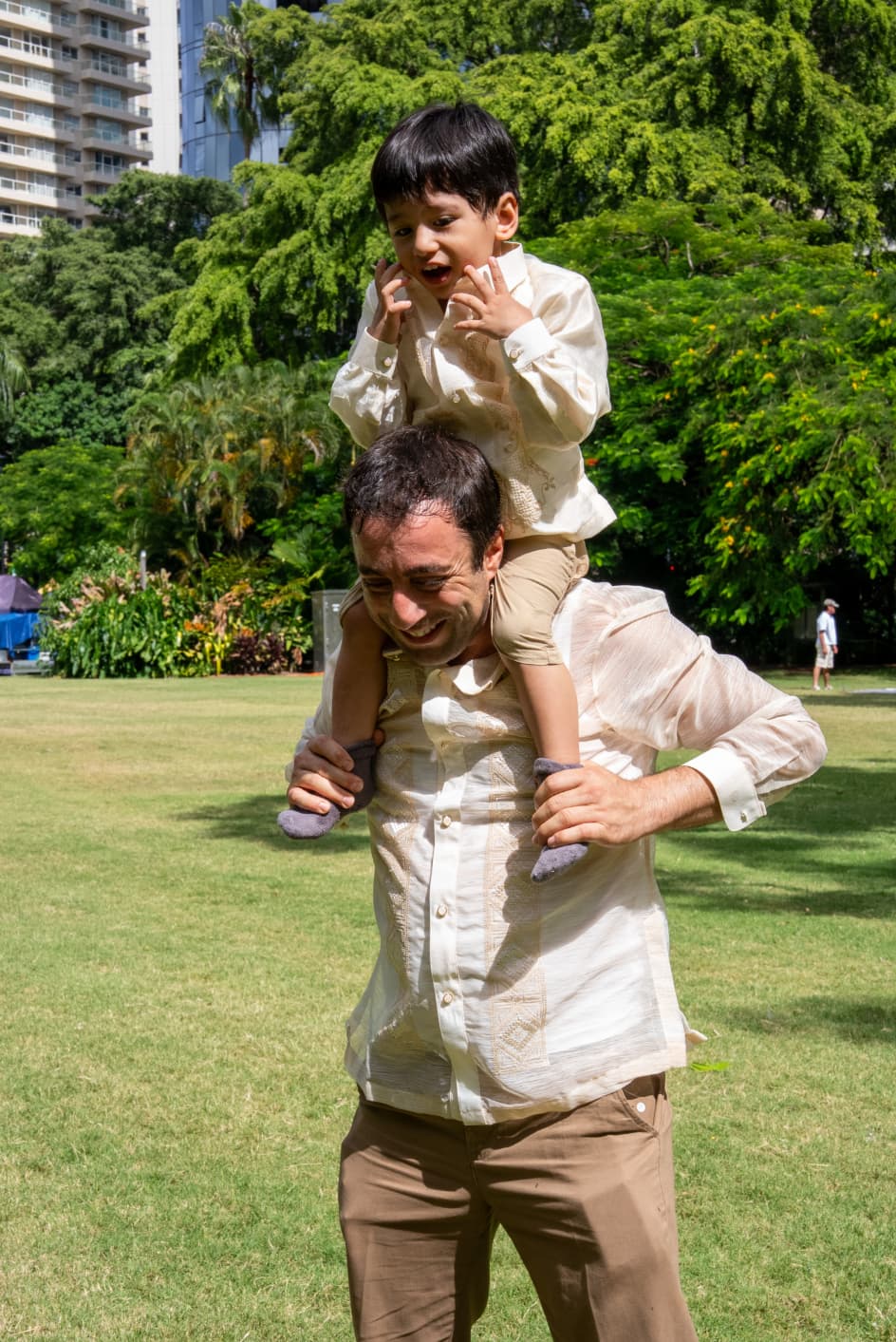 'Antonito' Children's Barong Tagalog – Cream, Organza - Image 11