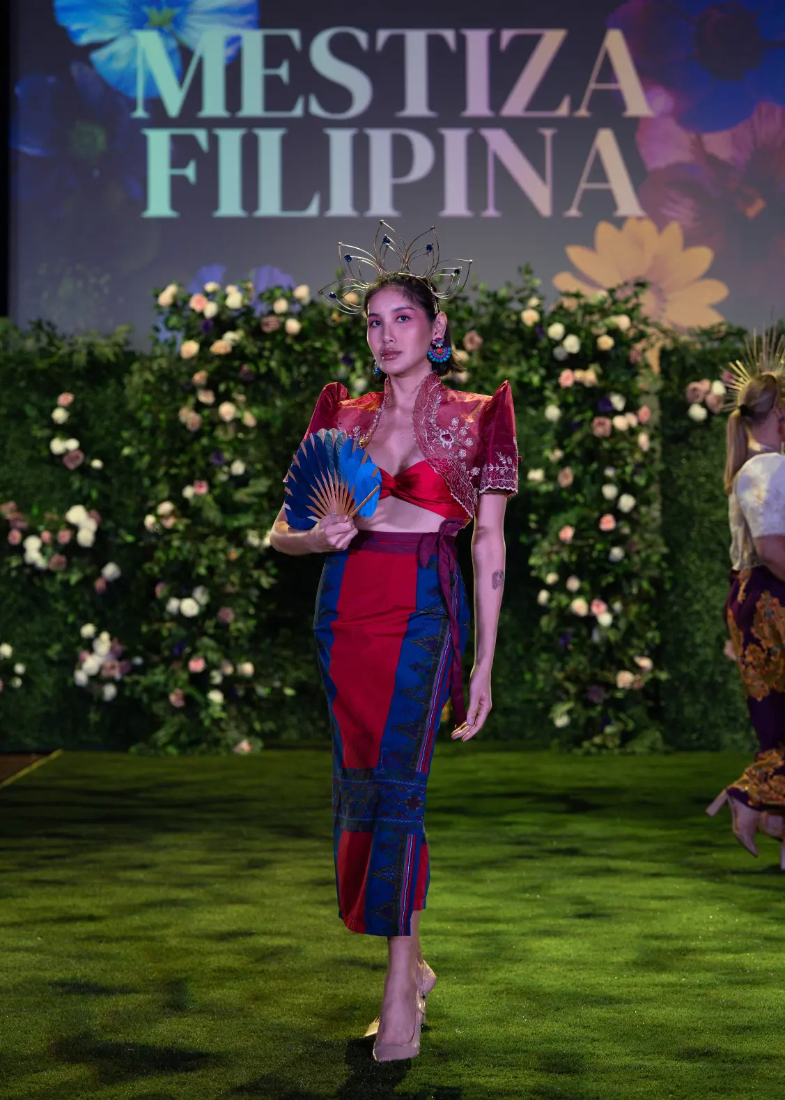'Luisa' Bolero Filipiniana Sleeves (Burgundy) - Image 13
