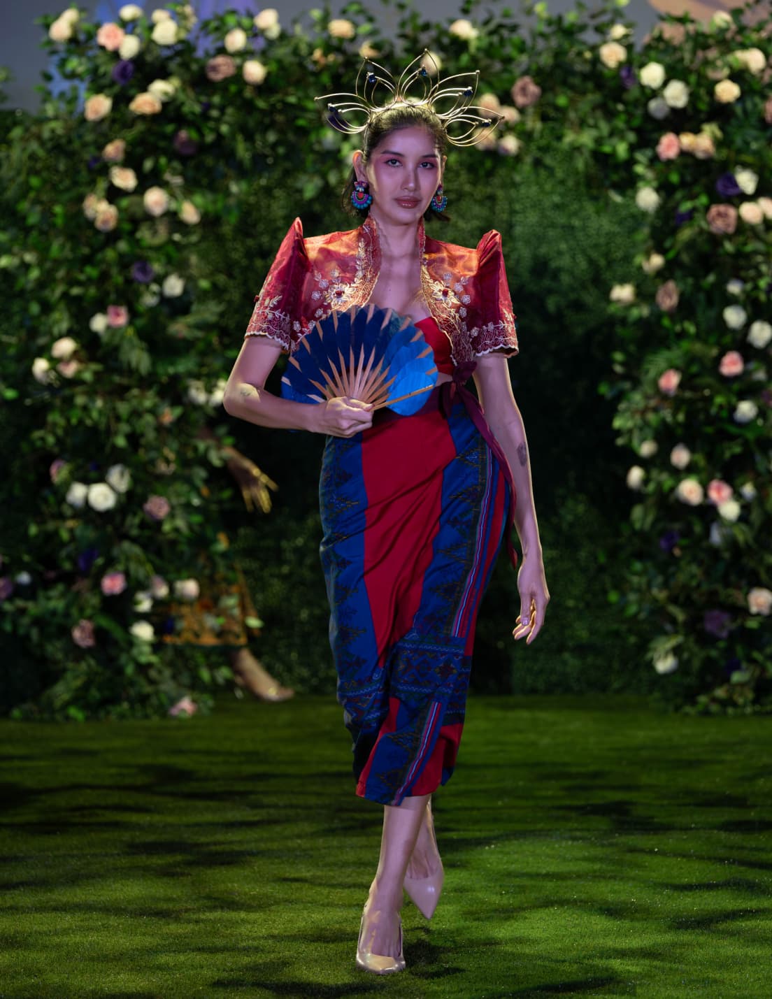 'Luisa' Bolero Filipiniana Sleeves (Burgundy) - Image 5