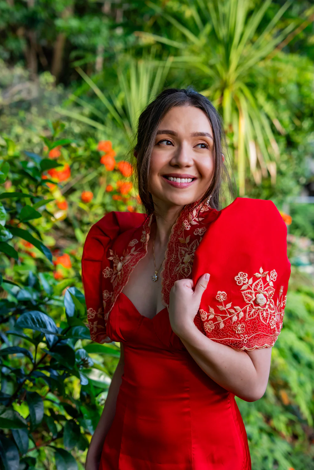 'Luisa' Bolero Filipiniana Sleeves (Red) - Image 17
