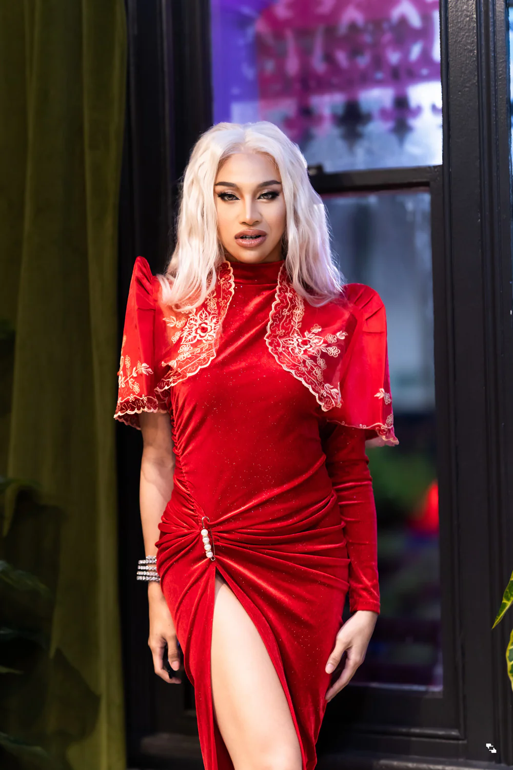 'Luisa' Bolero Filipiniana Sleeves (Red) - Image 5