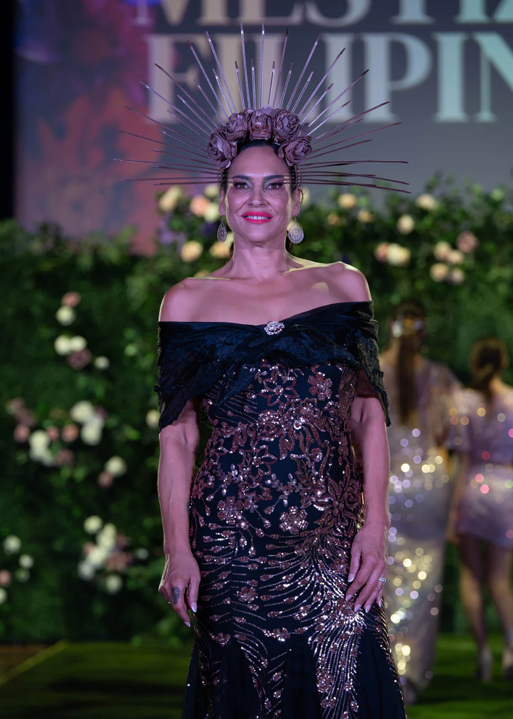 'Maria Clara' Filipiniana Alampay (Midnight Black) - Image 23