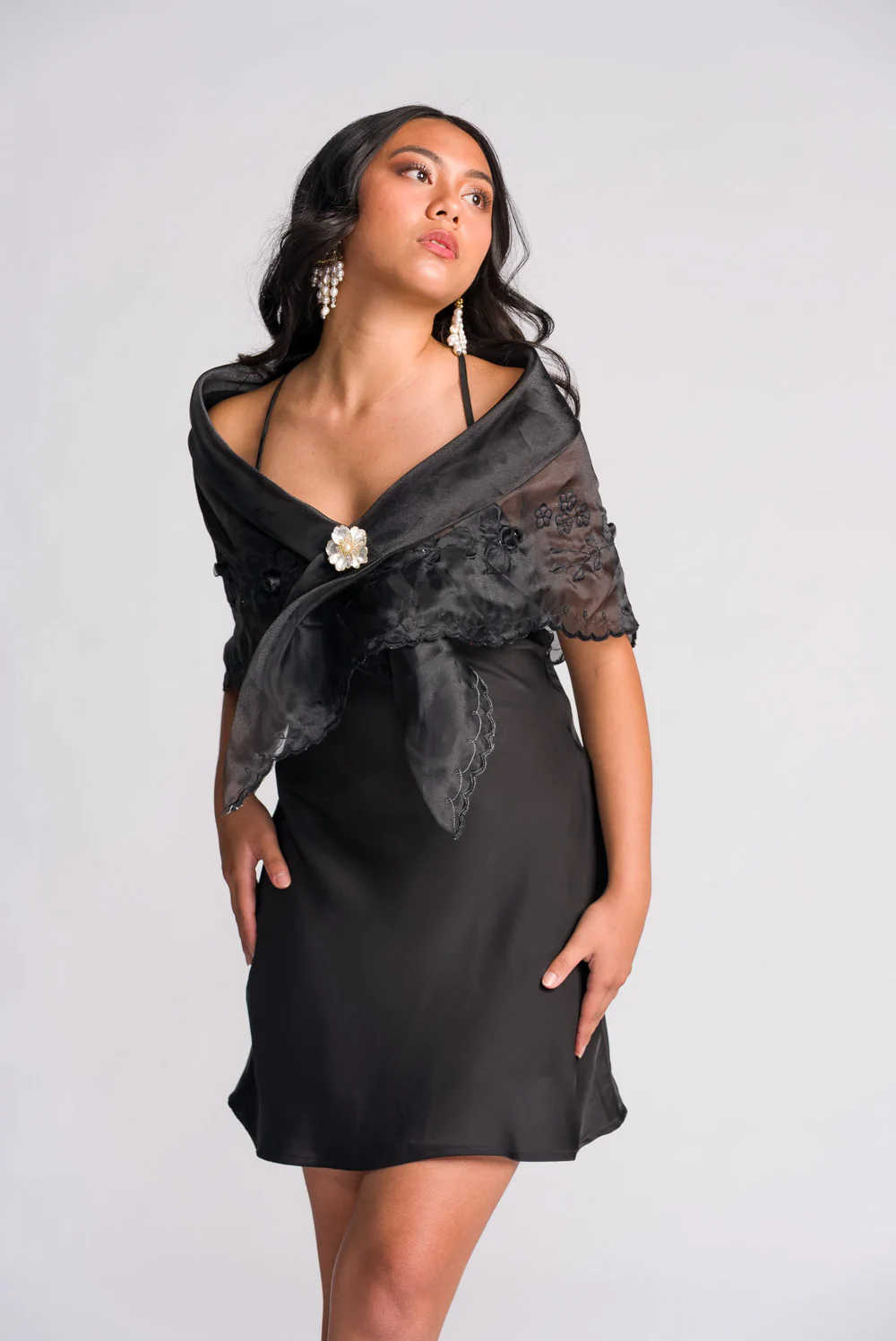 'Maria Clara' Filipiniana Alampay (Midnight Black) - Image 7