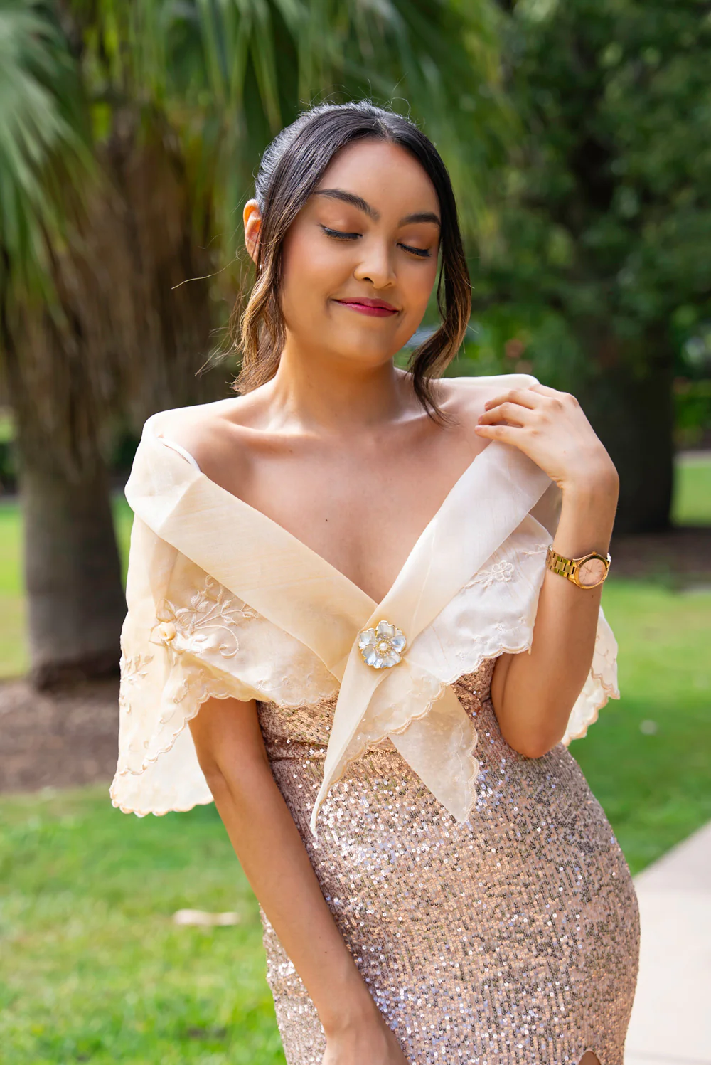 'Maria Clara' Filipiniana Alampay (Beige) - Image 11