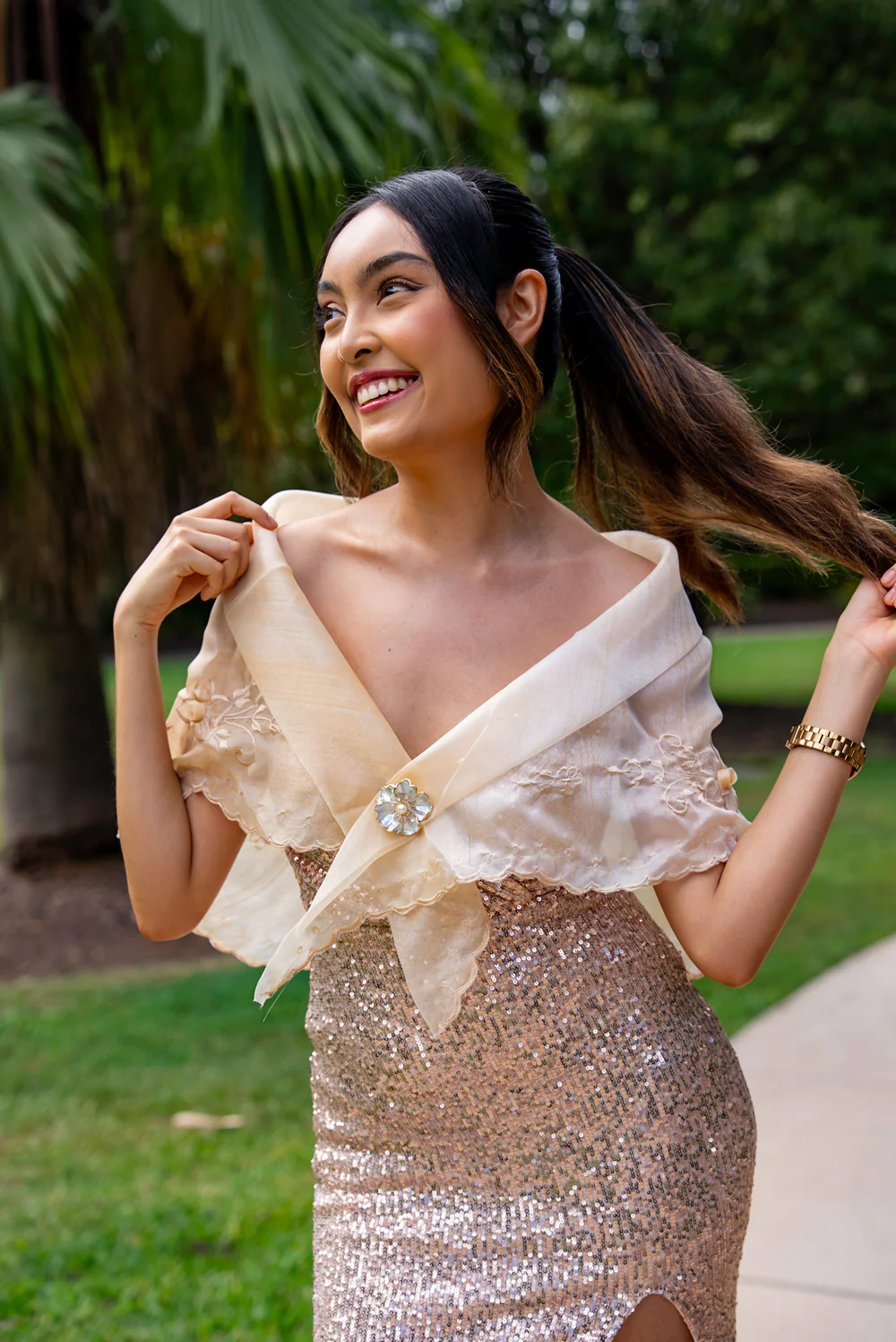 'Maria Clara' Filipiniana Alampay (Beige) - Image 6