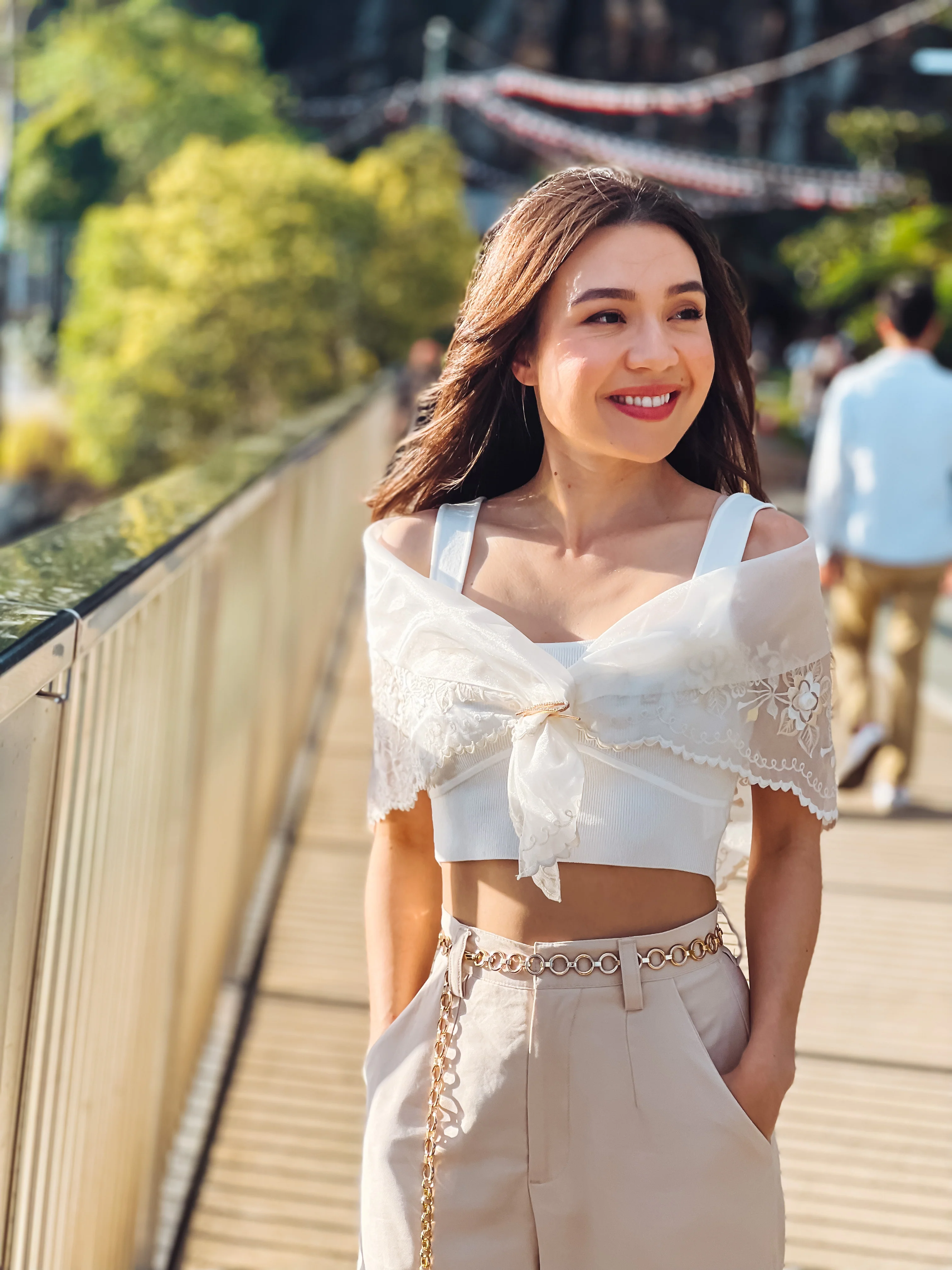 'Maria Clara' Filipiniana Alampay (Ivory White) - Image 10